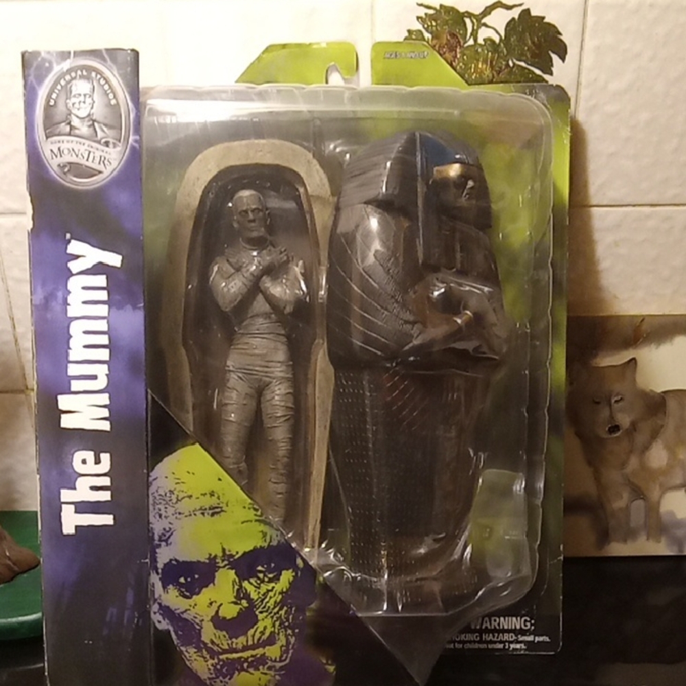 The mummy universal studios home of original monsters. New in package.